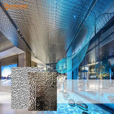 Tòa nhà thương mại Tấm ốp trang trí bằng kim loại Tấm trần lượn sóng bằng thép 2.0mm