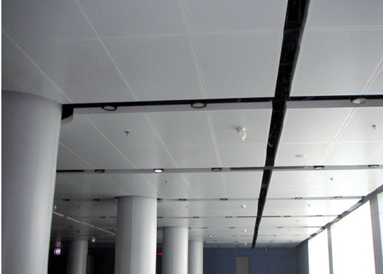 Soundproof Perforated Lay Trong Tấm trần Floating / 2x2 Panels trần Để trang trí phòng