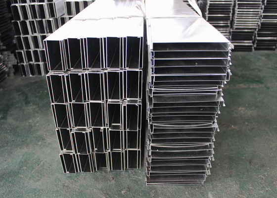Màn chắn trần uốn nhôm U-Aluminum siêu bền cho trang trí trần